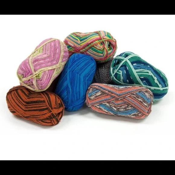 Yarn Mystery Bag - Various Varieties - Picture 2 of 5